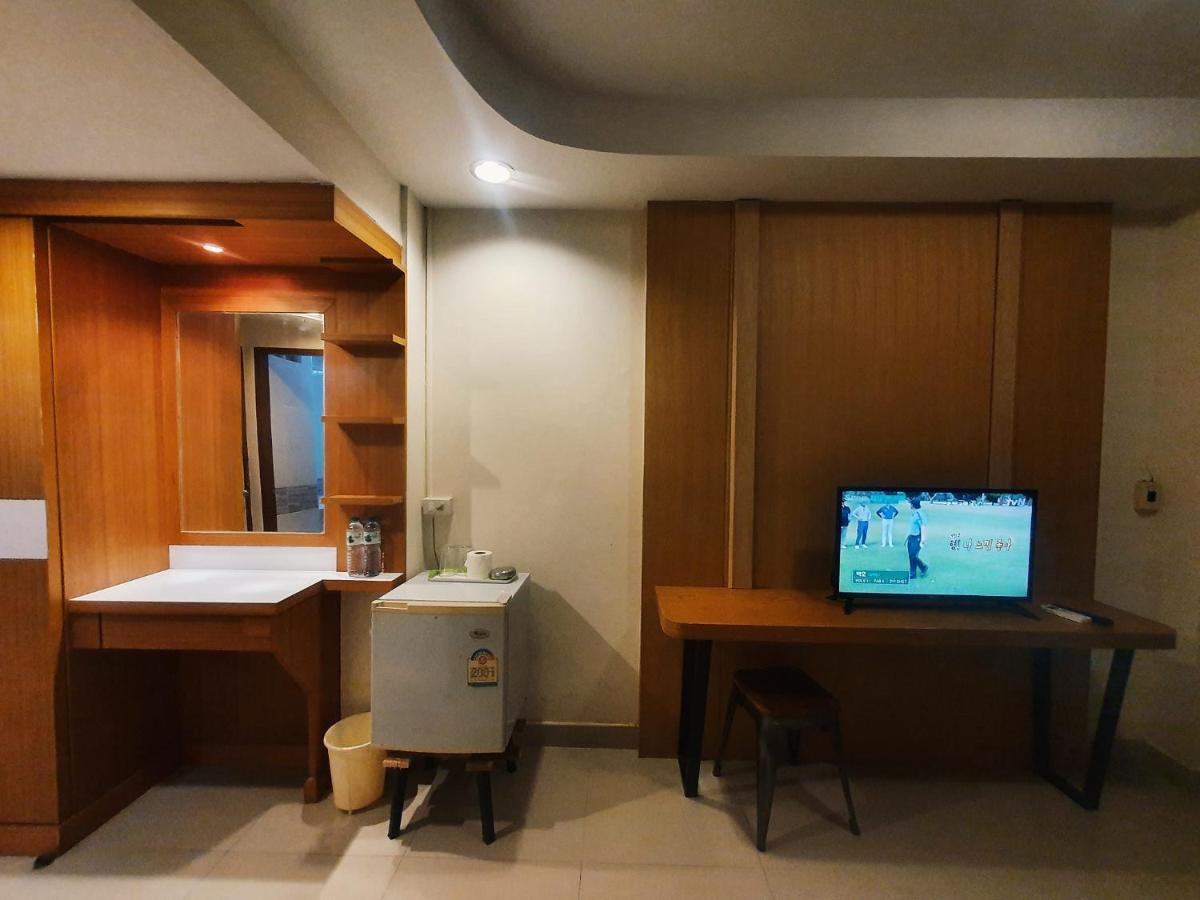 Pn Inn Hotel Pattaya Банкок Екстериор снимка